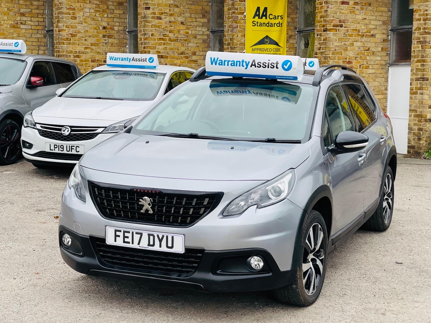 Used Peugeot 2008 2017 for sale - 76926615: Photo 1