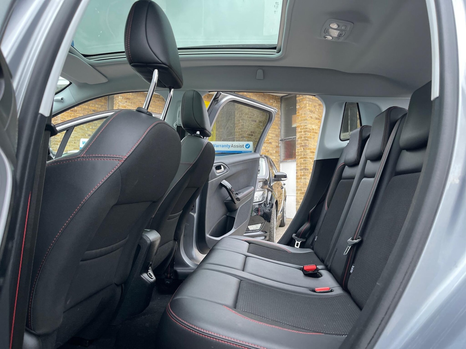 Used Peugeot 2008 2017 for sale - 76926615: Photo 11