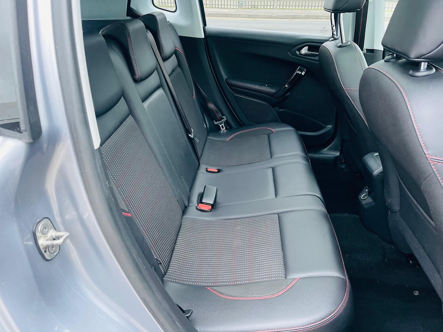 Used Peugeot 2008 2017 for sale - 76926615: Photo 14