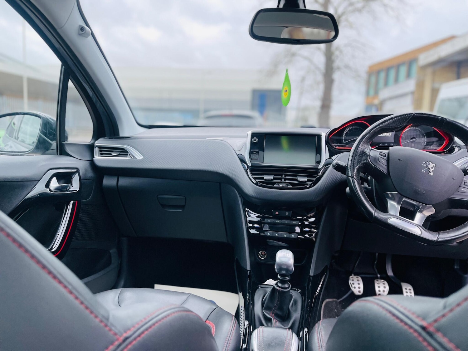 Used Peugeot 2008 2017 for sale - 76926615: Photo 8