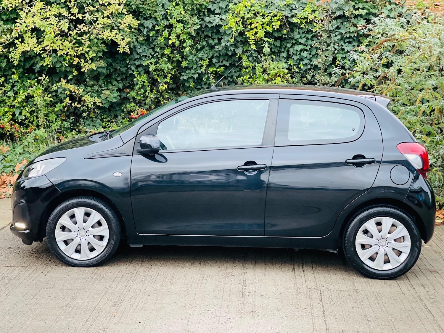 Used Peugeot 108 for sale - 76728346: Photo 2