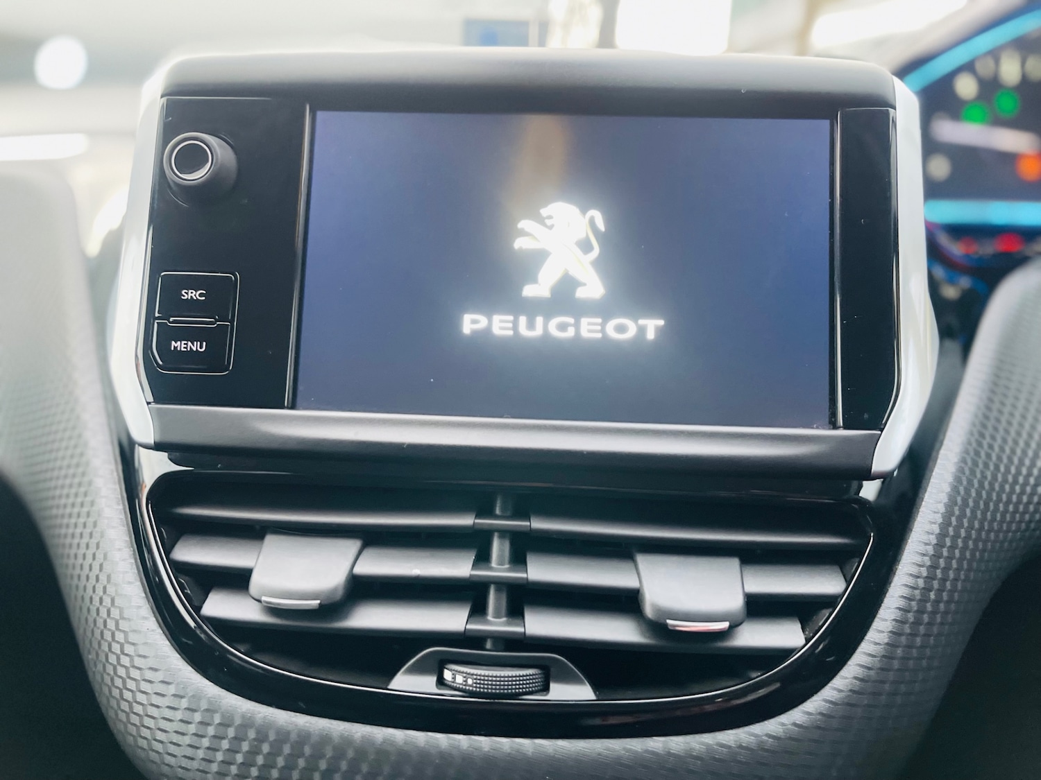 Used Peugeot 2008 2019 for sale - 77694728: Photo 18