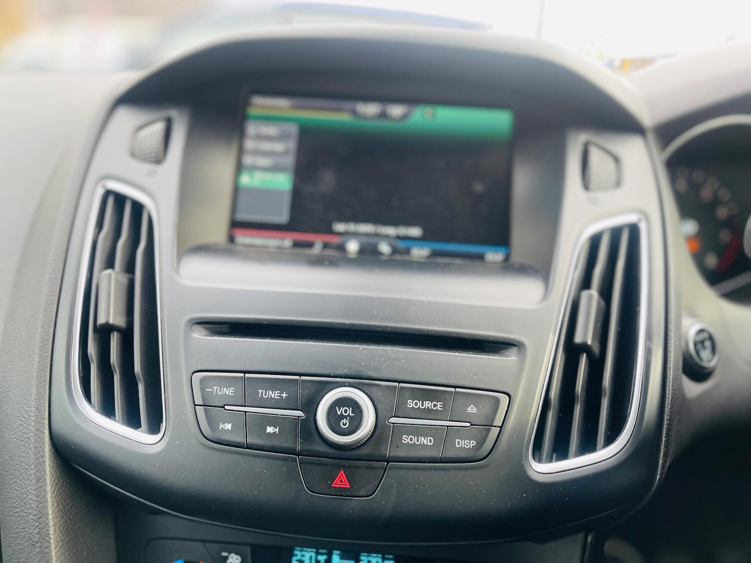 Used Ford Focus 2015 for sale - 76499428: Photo 10