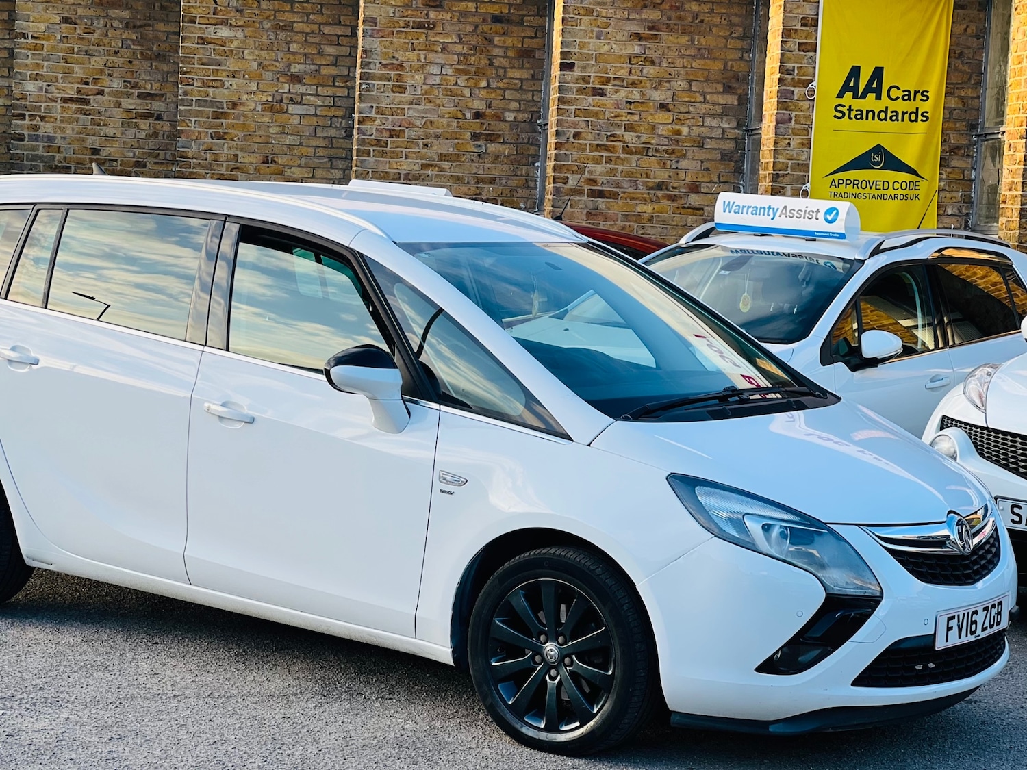 Used Vauxhall Zafira 2016 for sale - 77736177: Photo 1