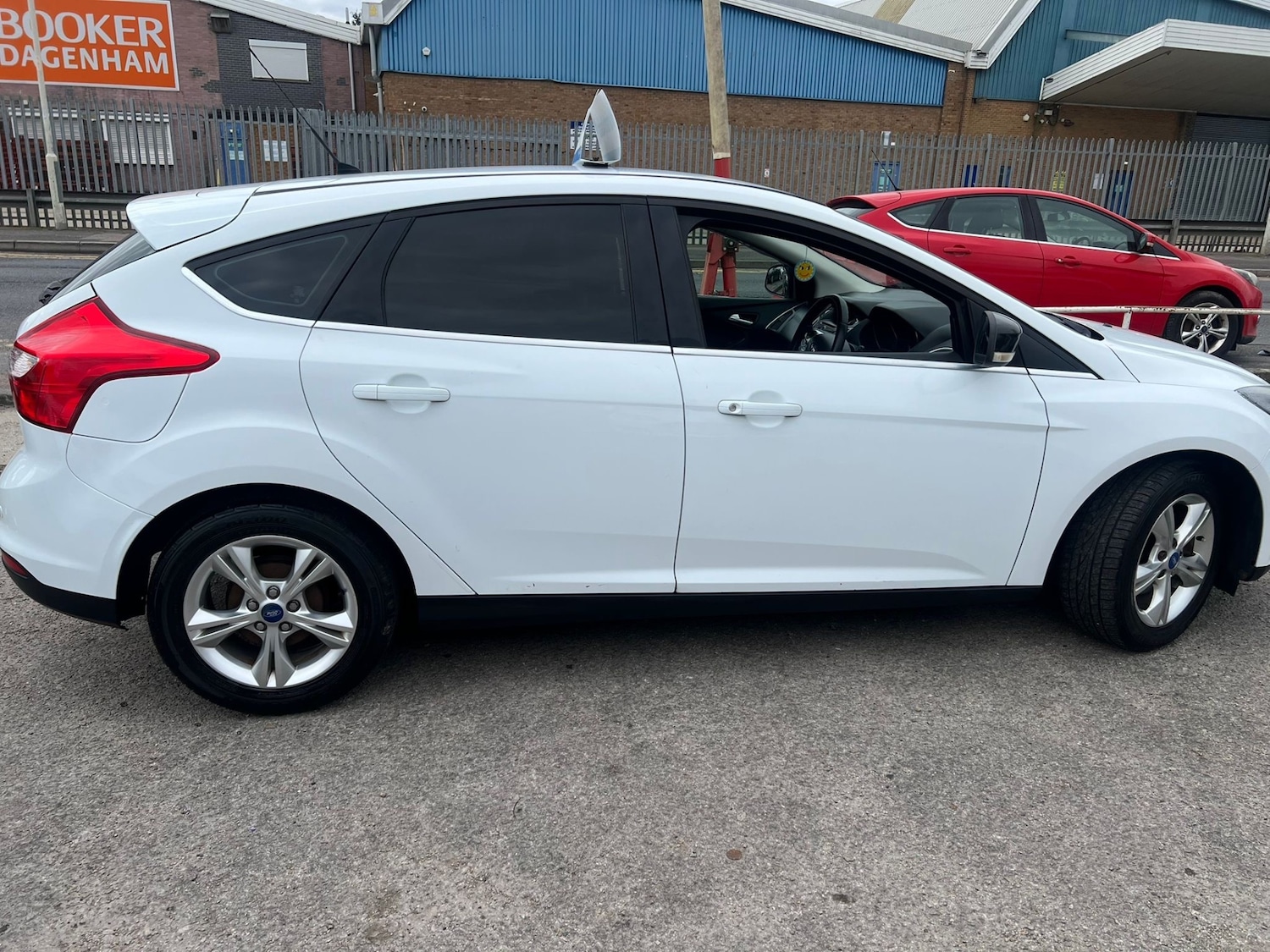 Used Ford Focus 2012 for sale - 78098937: Photo 2