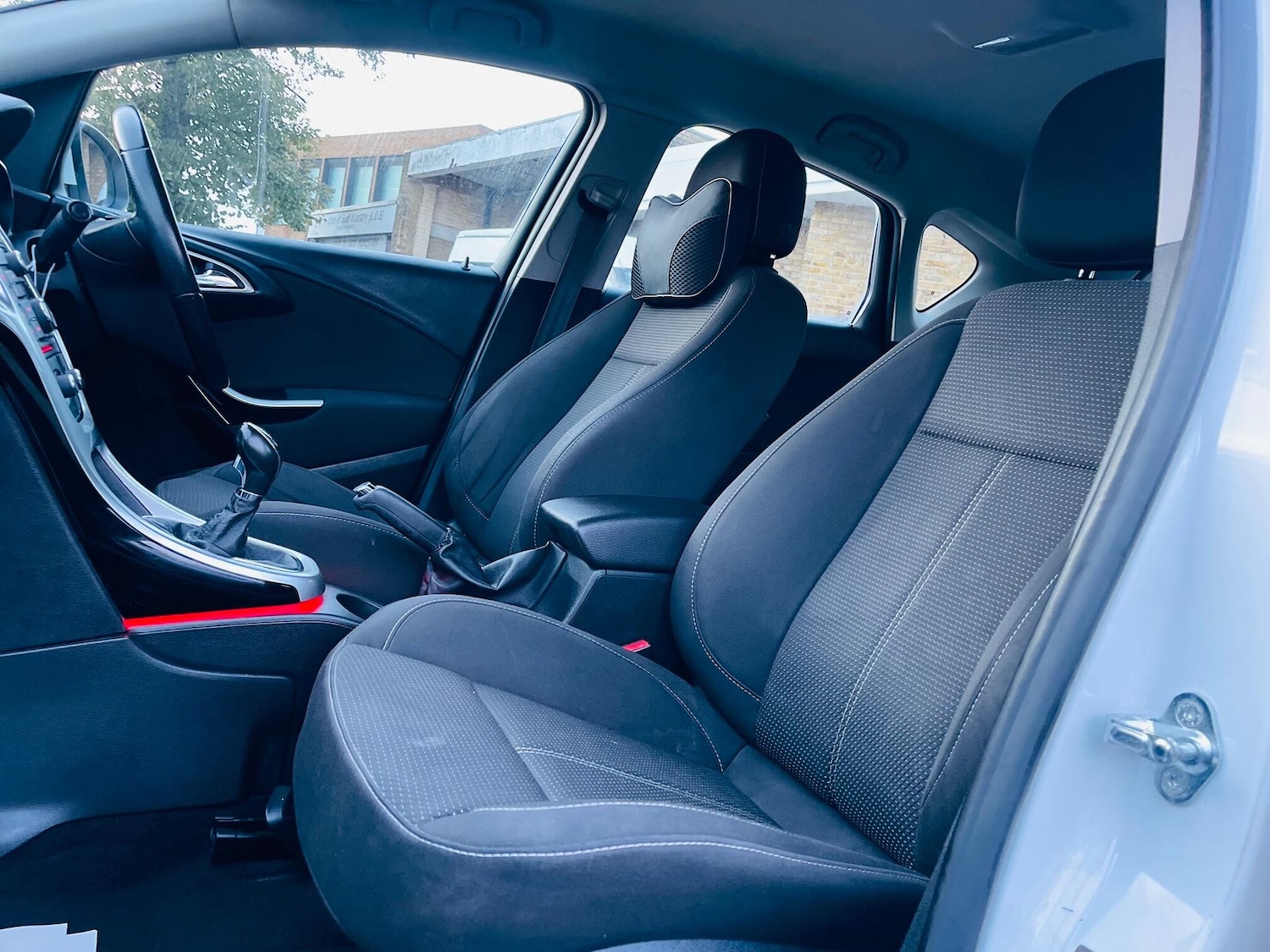 Used Vauxhall Astra for sale - 76473908: Photo 16