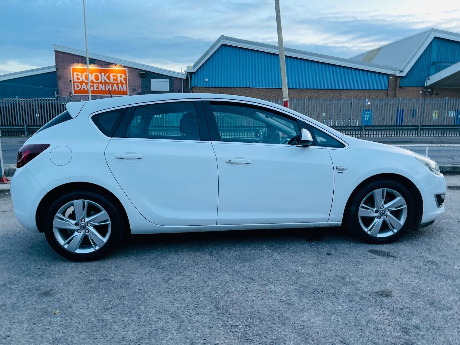 Used Vauxhall Astra for sale - 76473908: Photo 23