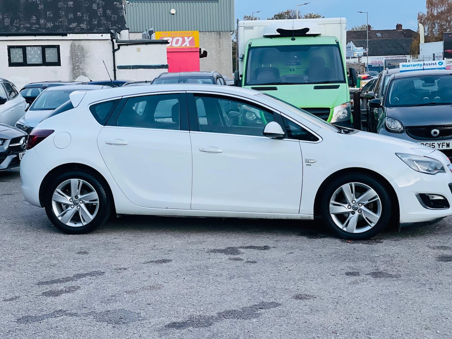 Used Vauxhall Astra for sale - 76473908: Photo 4