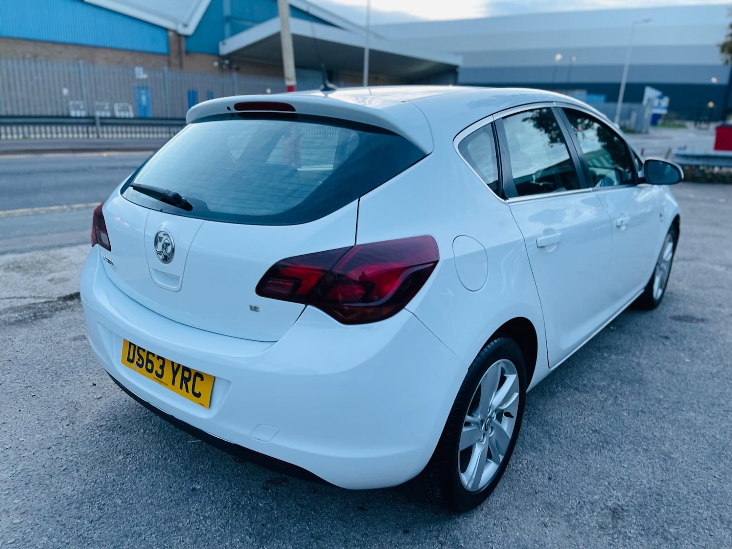 Used Vauxhall Astra for sale - 76473908: Photo 6