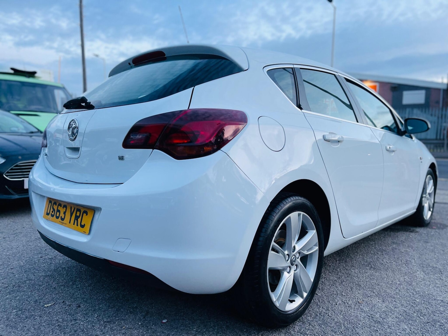 Used Vauxhall Astra for sale - 76473908: Photo 8