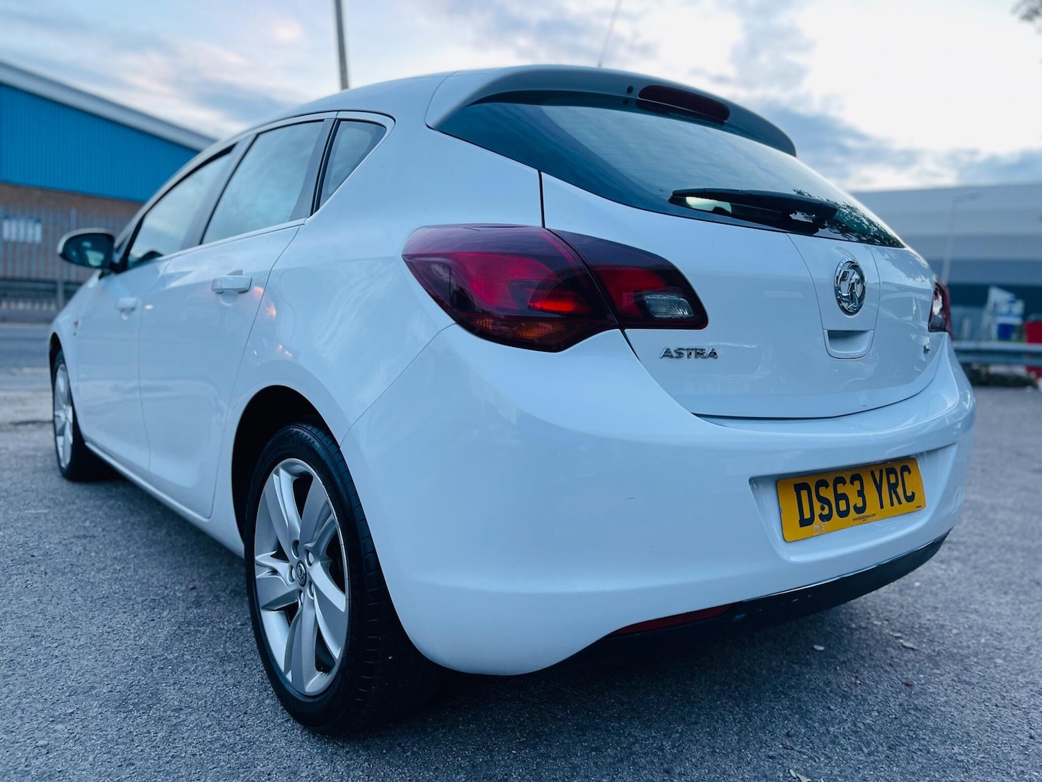 Used Vauxhall Astra for sale - 76473908: Photo 9