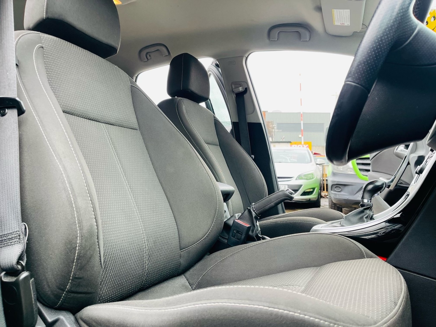 Used Vauxhall Astra 2012 for sale - 77272621: Photo 15