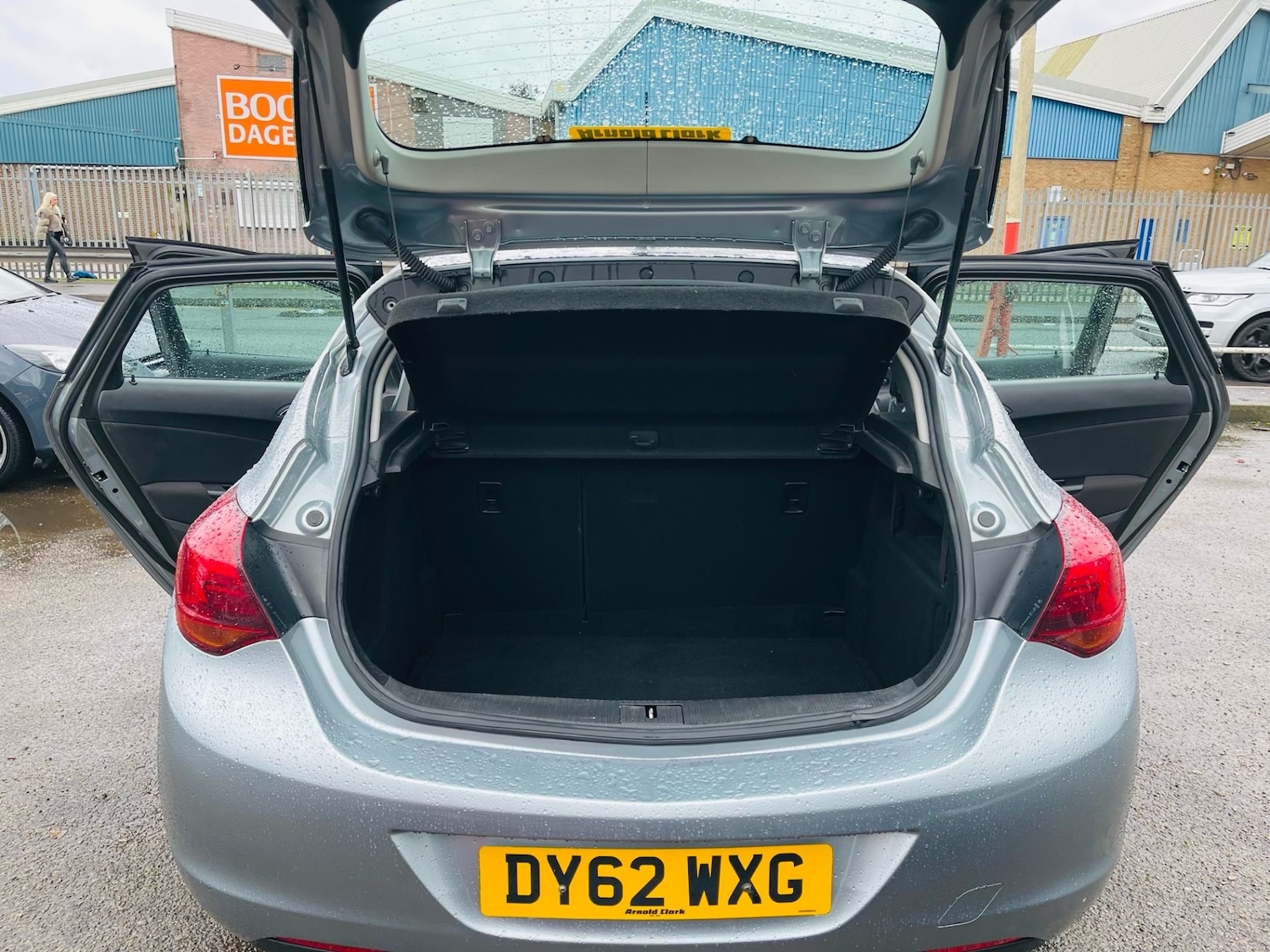 Used Vauxhall Astra 2012 for sale - 77272621: Photo 16