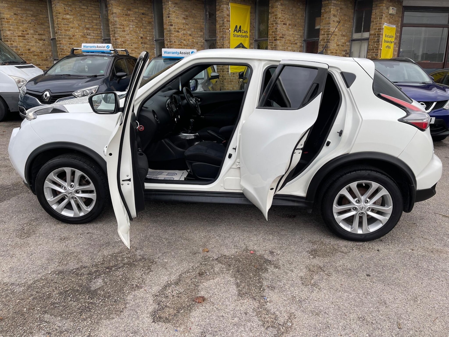 Used Nissan Juke 2016 for sale - 76549307: Photo 34