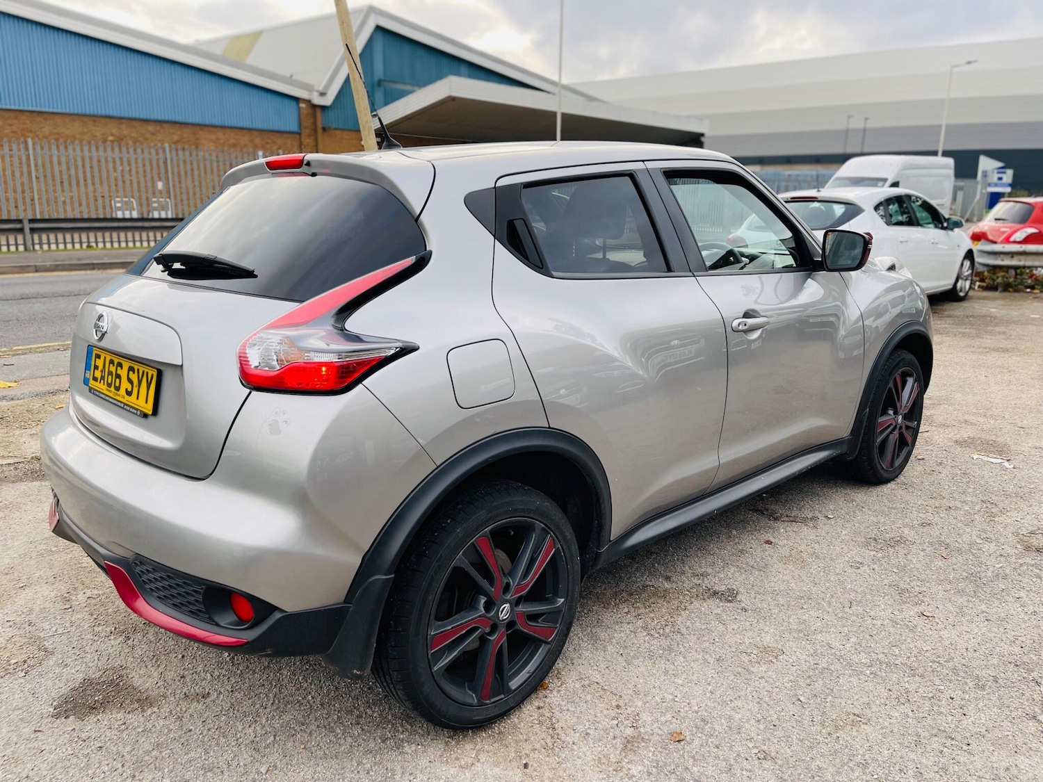 Used Nissan Juke 2016 for sale - 76549313: Photo 4