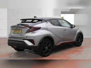 Used Toyota C-HR 2018 for sale - 79679368: Photo