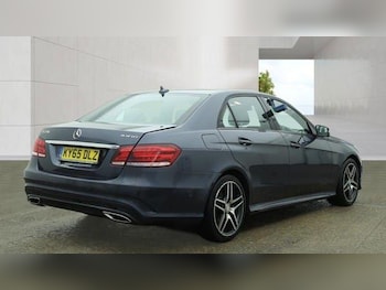 Used Mercedes-Benz E Class 2015 for sale - 79323765: Photo