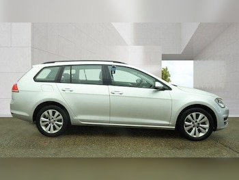 Used Volkswagen Golf 2014 for sale - 79133352: Photo