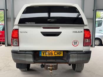 Used Toyota Hilux 2017 for sale - 79782754: Photo