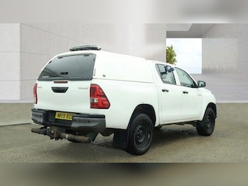 Used Toyota Hilux 2019 for sale - 79133375: Photo