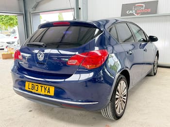 Used Vauxhall Astra 2013 for sale - 79755755: Photo