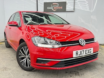 Used Volkswagen Golf 2017 for sale - 79133354: Photo