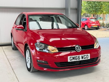 Used Volkswagen Golf 2017 for sale - 79402126: Photo
