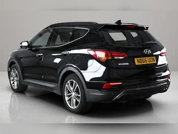 Used Hyundai Santa Fe 2017 for sale - 79853816: Photo