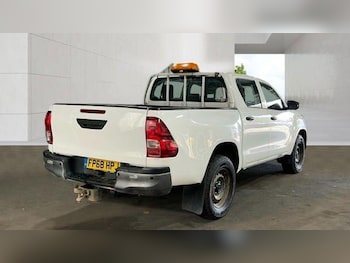 Used Toyota Hilux 2018 for sale - 79376242: Photo