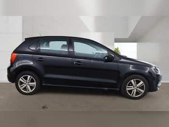 Used Volkswagen Polo 2016 for sale - 79648224: Photo