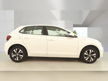 Used Volkswagen Polo 2018 for sale - 79270280: Photo