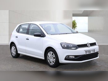 Used Volkswagen Polo 2016 for sale - 79523533: Photo