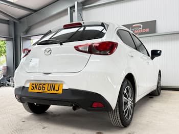 Used Mazda Mazda2 2016 for sale - 79810343: Photo