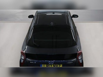Used Toyota Prius 2017 for sale - 79470916: Photo