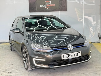 Used Volkswagen Golf 2017 for sale - 79133309: Photo