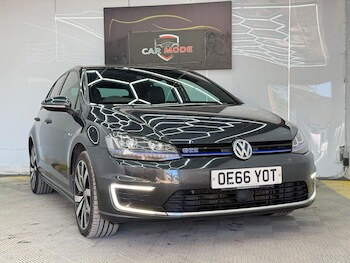 Used Volkswagen Golf 2017 for sale - 79133309: Photo