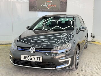Used Volkswagen Golf 2017 for sale - 79133309: Photo