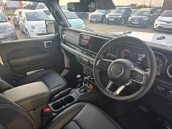 Used Jeep Wrangler 2024 for sale - 77519064: Photo