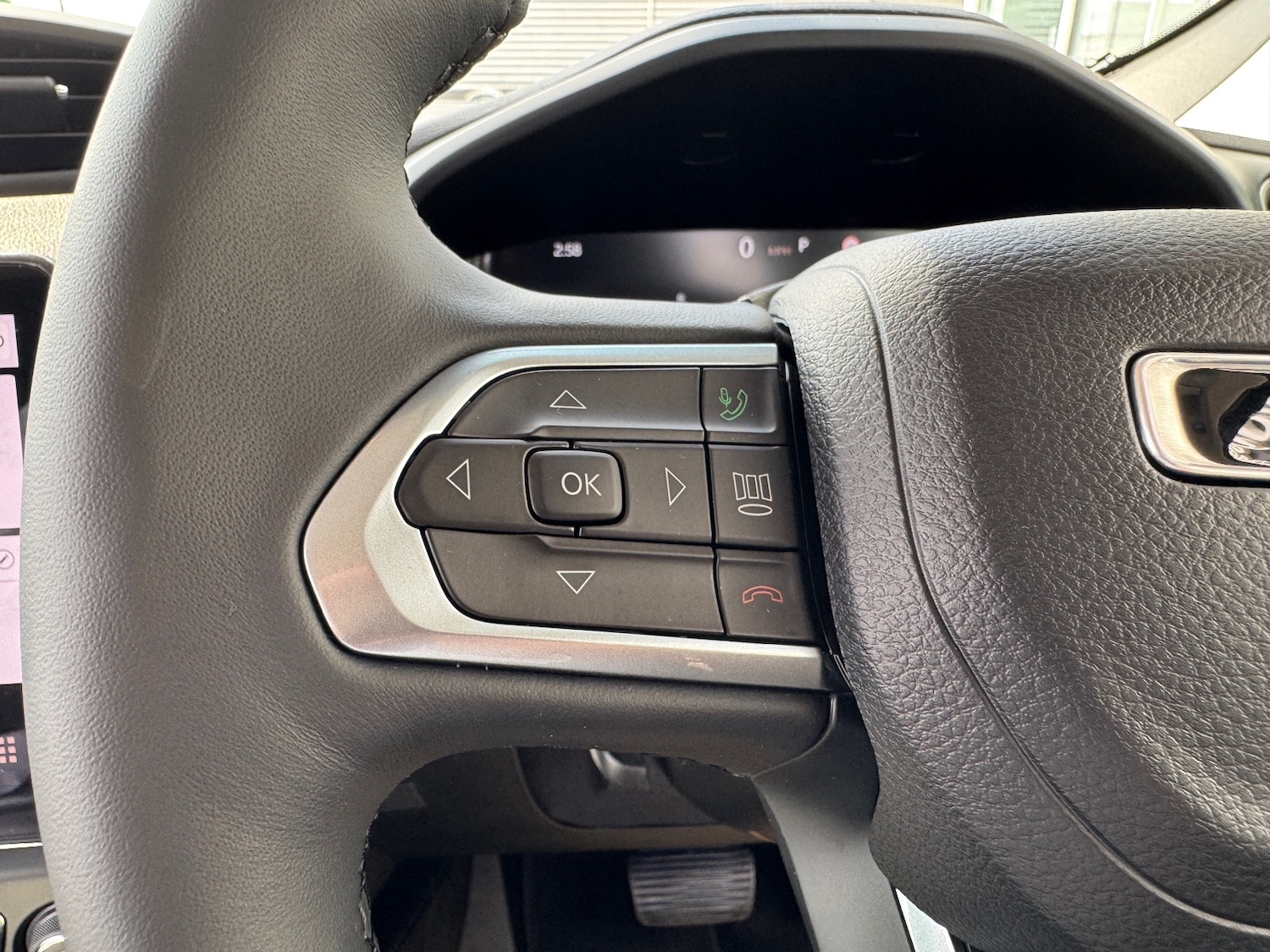 Used Jeep Renegade 2025 for sale - 76458941: Photo 11