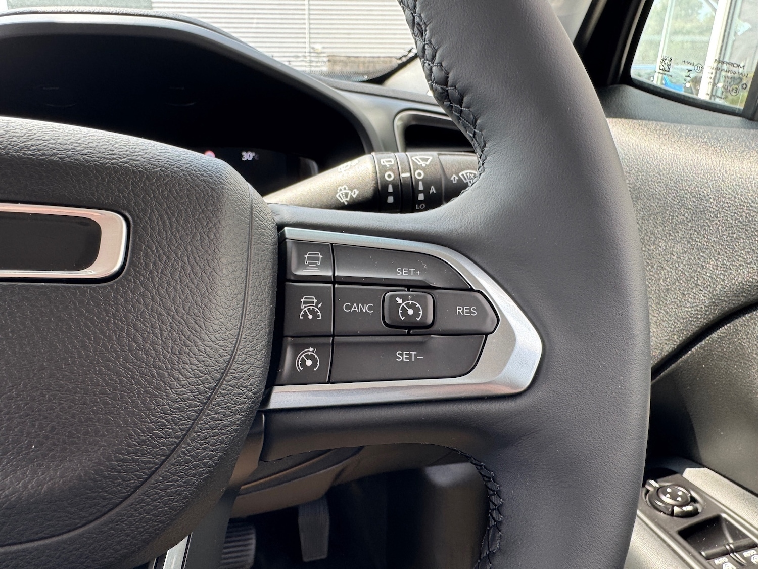 Used Jeep Renegade 2025 for sale - 76458941: Photo 30