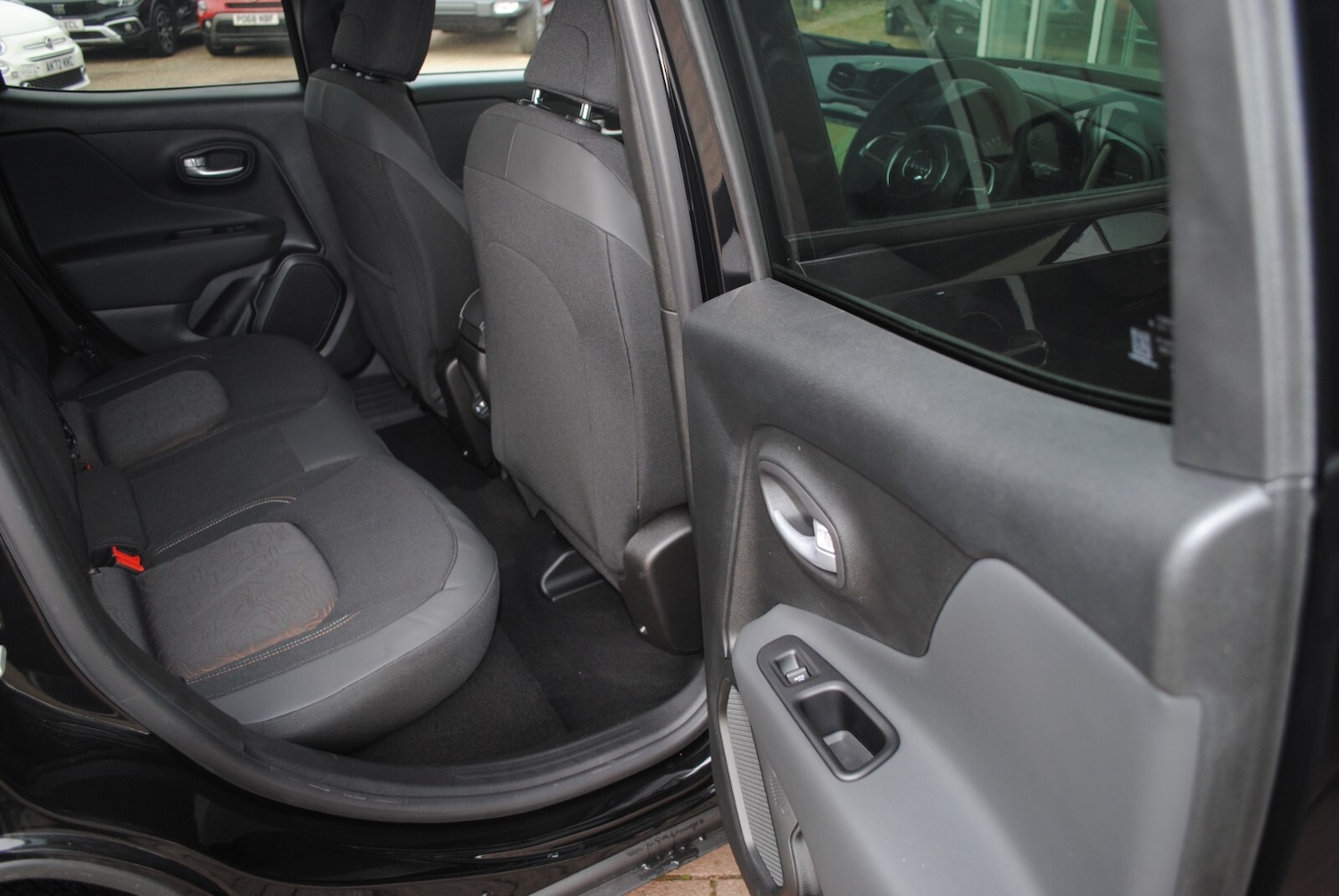 Used Jeep Renegade 2023 for sale - 77519061: Photo 23