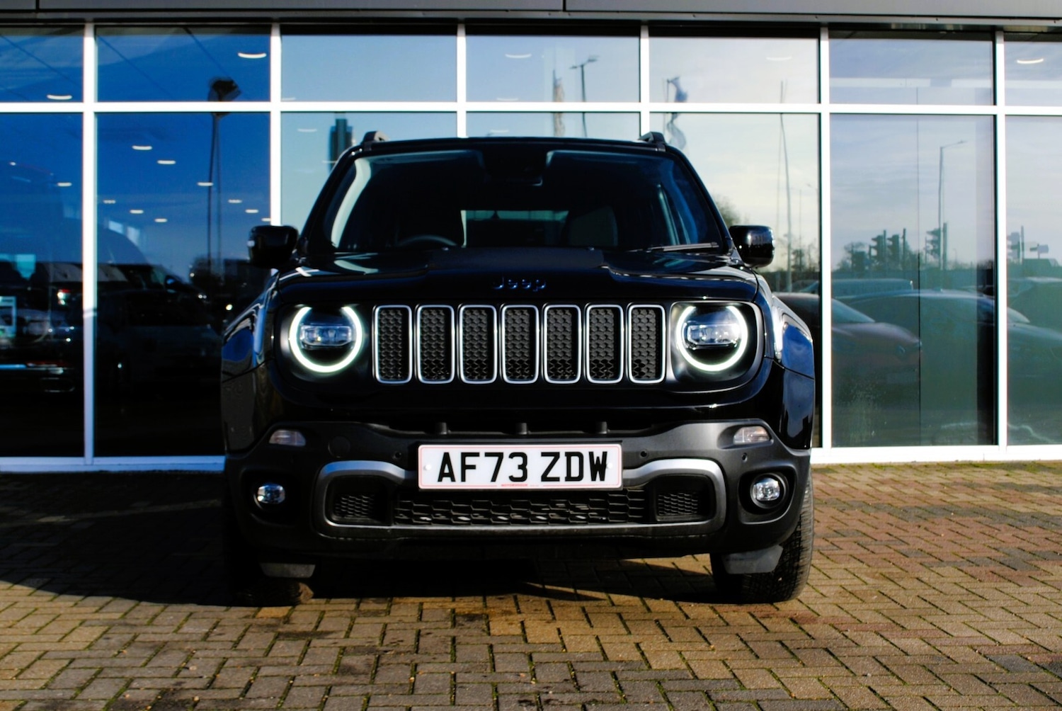 Used Jeep Renegade 2023 for sale - 77519061: Photo 3