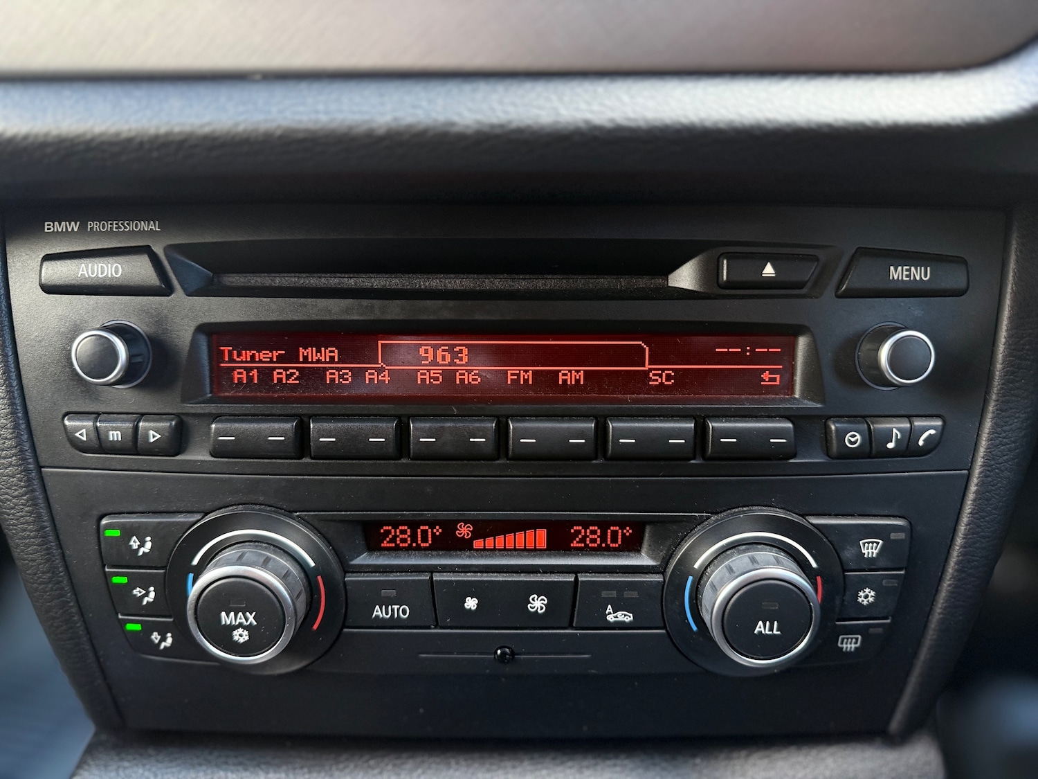 Used BMW X1 2012 for sale - 76520140: Photo 40