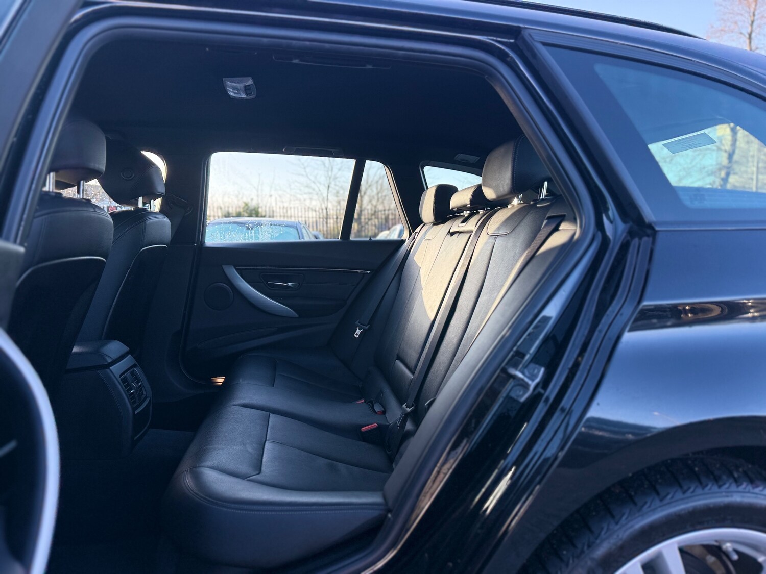 Used BMW 3 Series 2016 for sale - 77161263: Photo 30