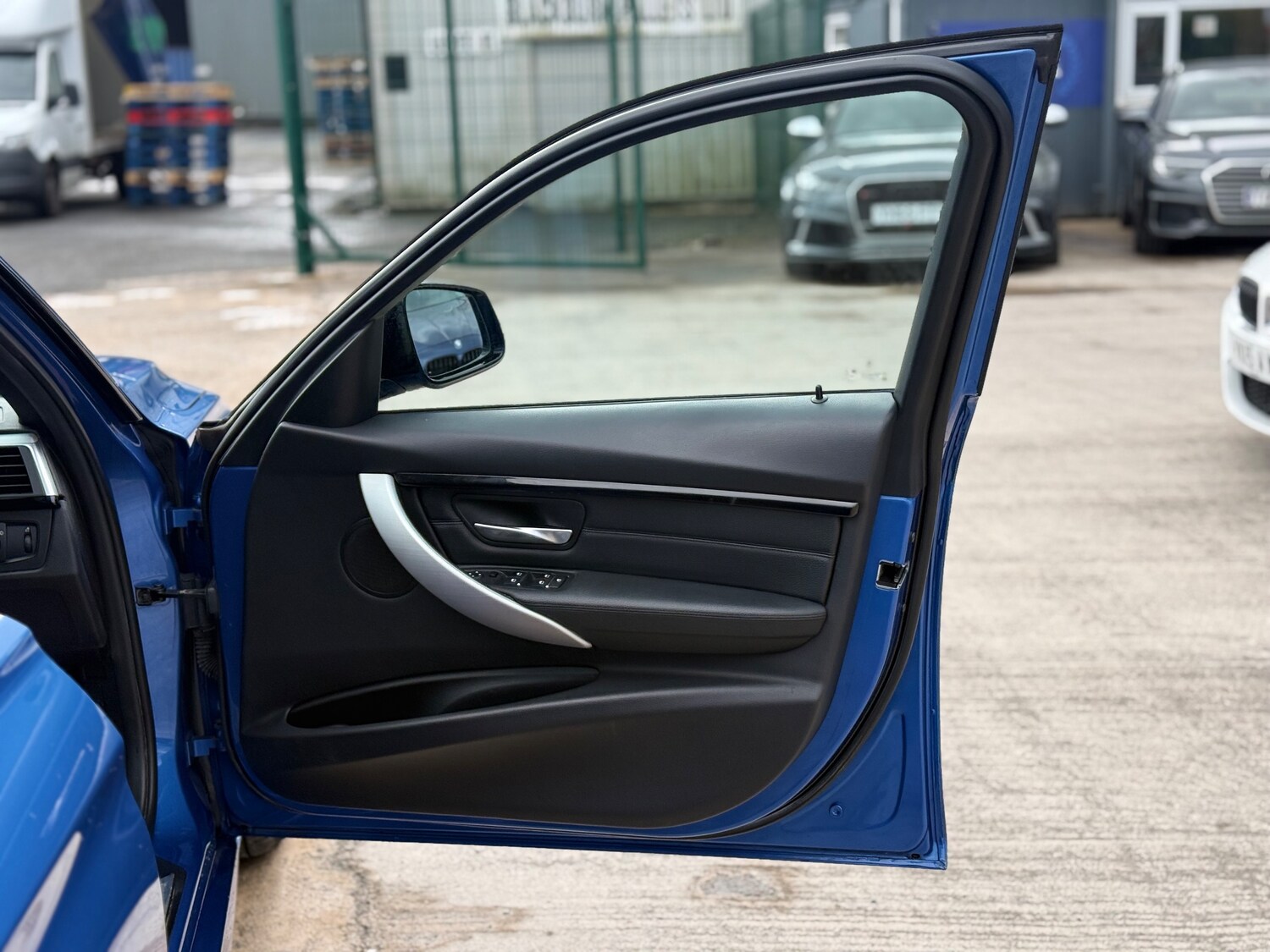 Used BMW 3 Series 2017 for sale - 78210522: Photo 52