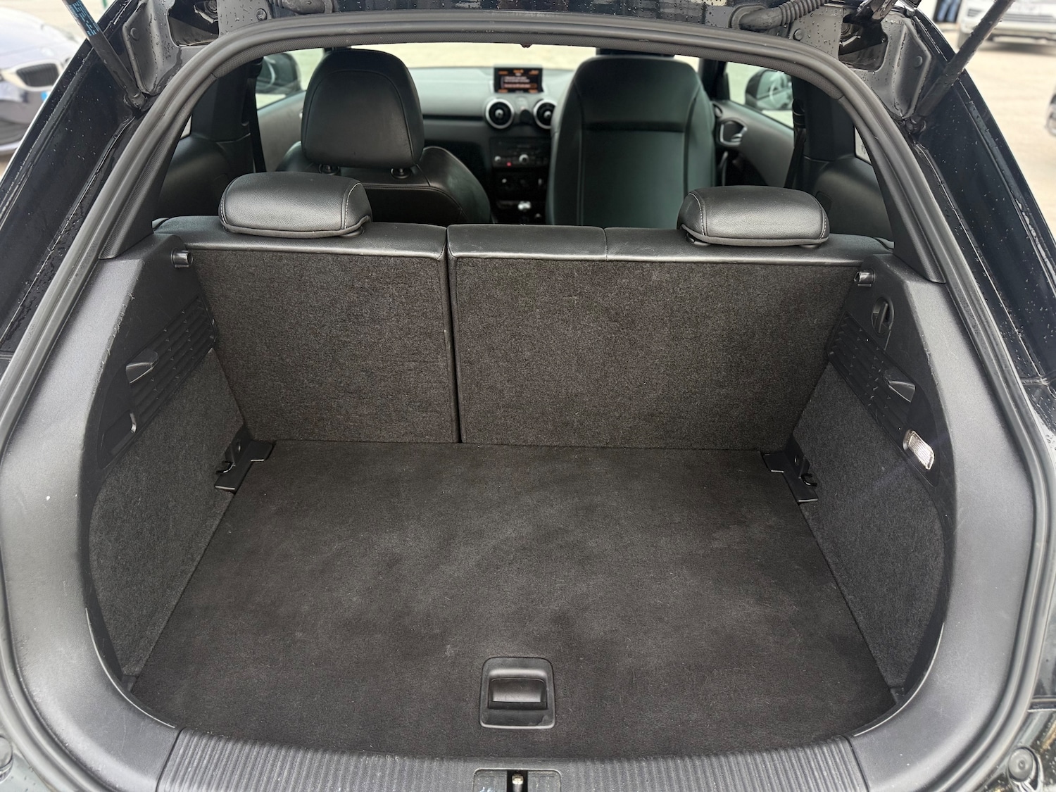 Vehicle 29