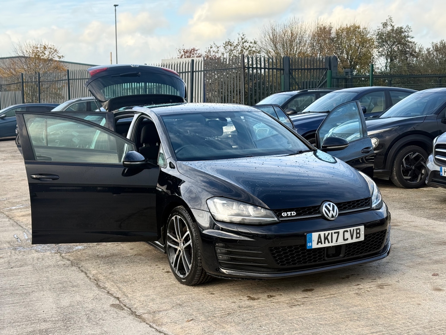 Used Volkswagen Golf 2017 for sale - 76445594: Photo 10