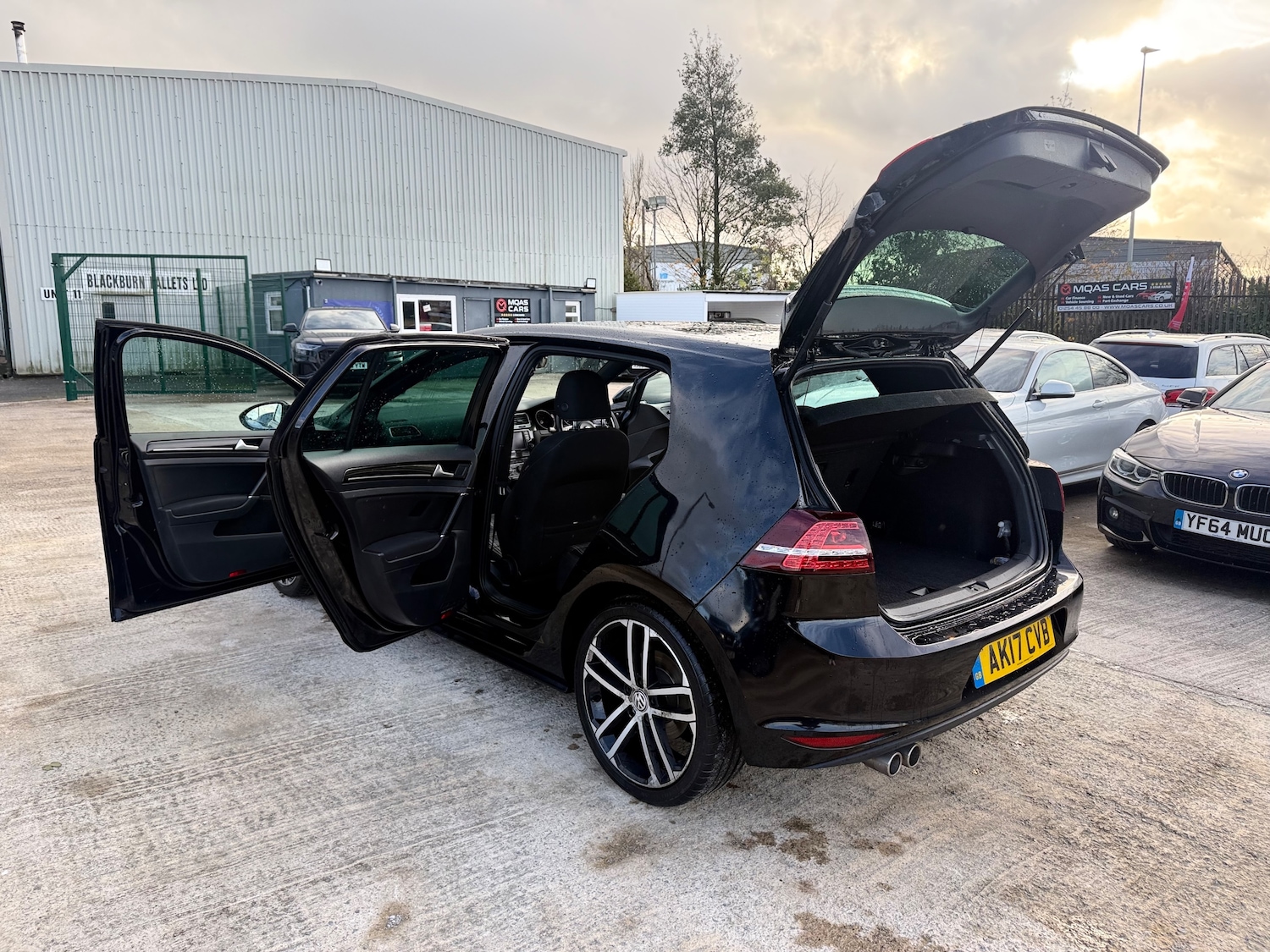 Used Volkswagen Golf 2017 for sale - 76445594: Photo 14