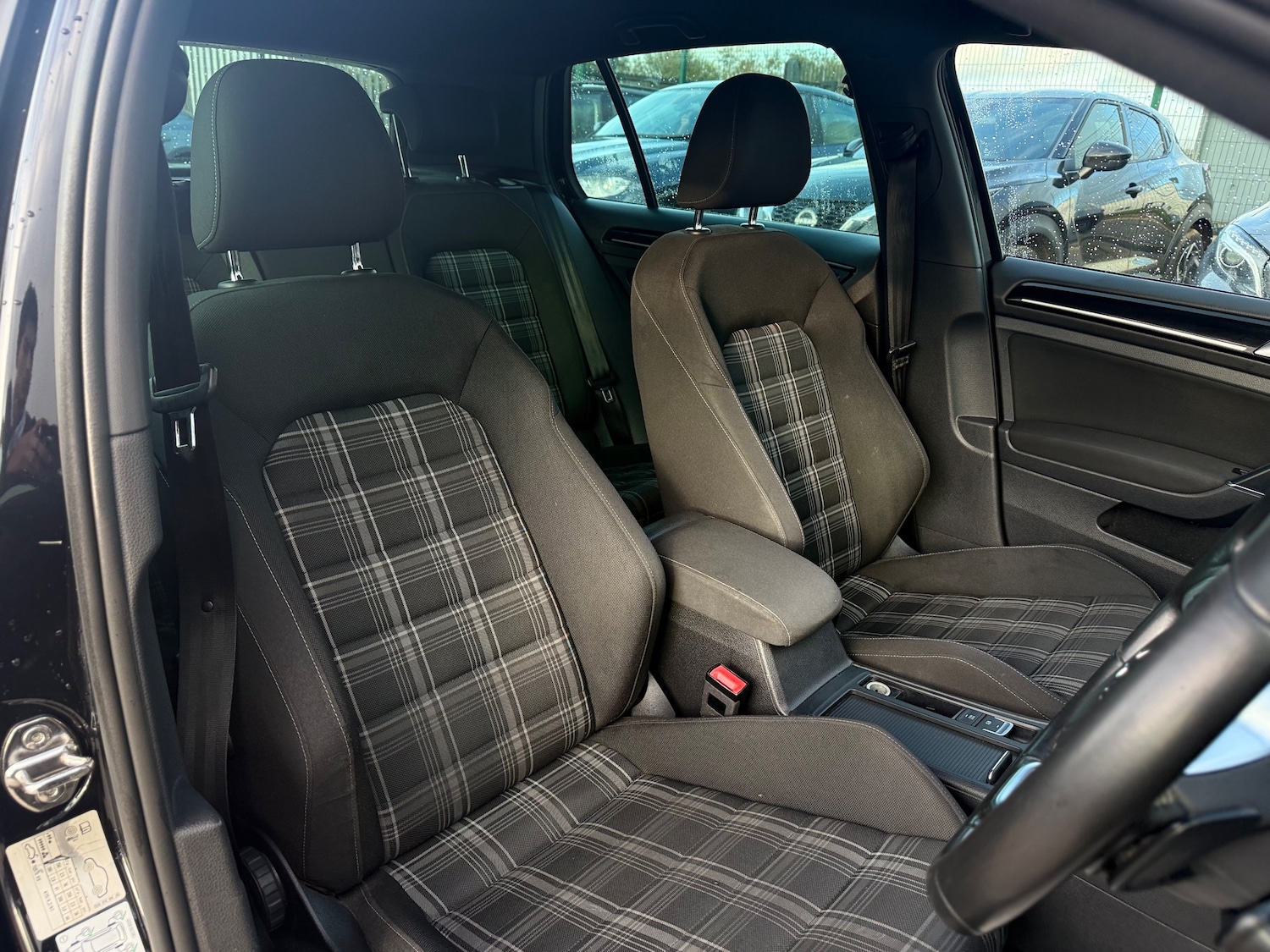 Used Volkswagen Golf 2017 for sale - 76445594: Photo 20