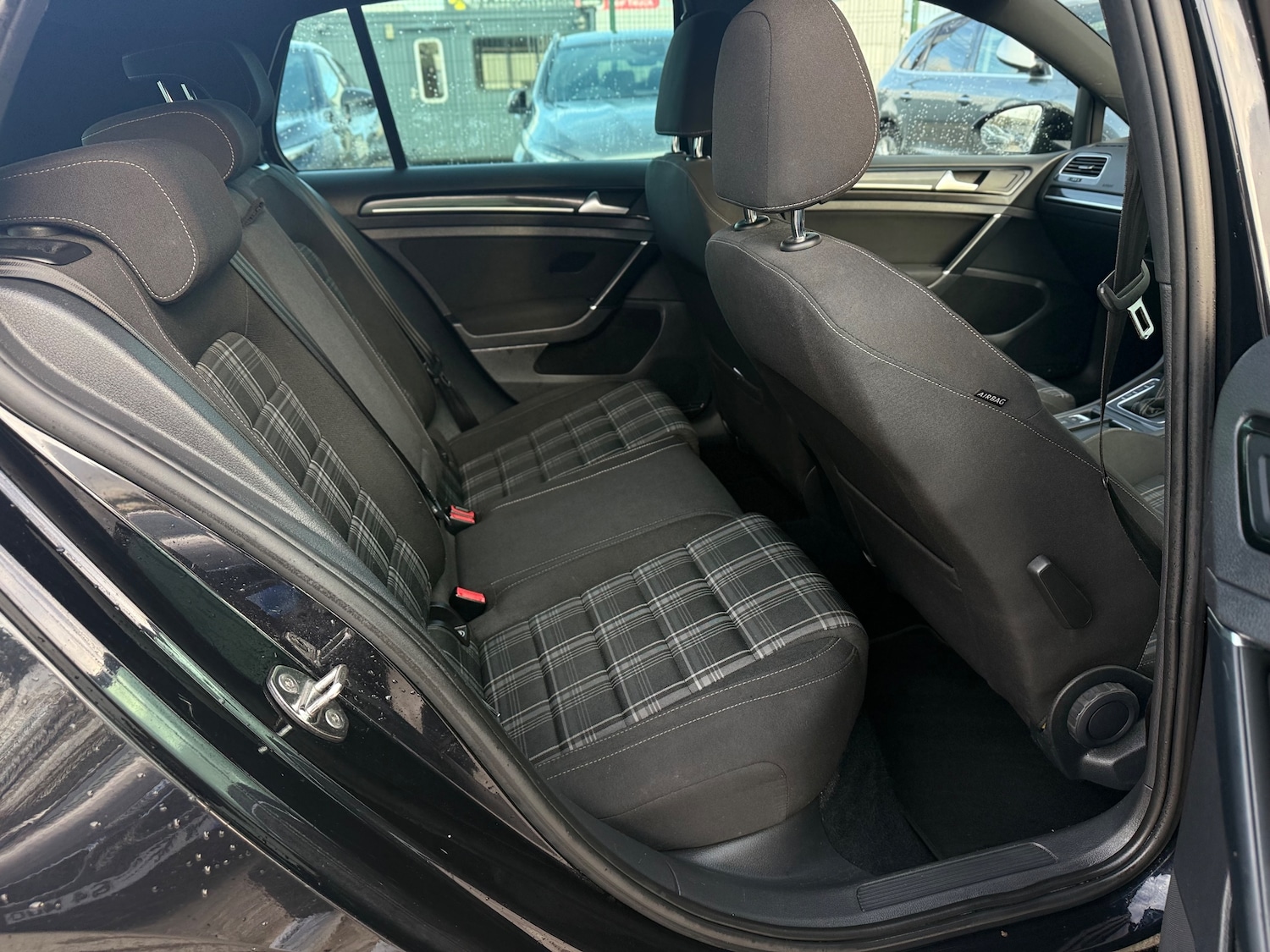 Used Volkswagen Golf 2017 for sale - 76445594: Photo 25